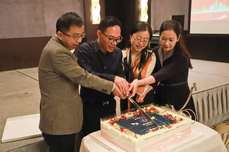 新起點，贏未來——優(yōu)遠一周歲生日快樂！